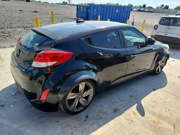 2013 HYUNDAI VELOSTER