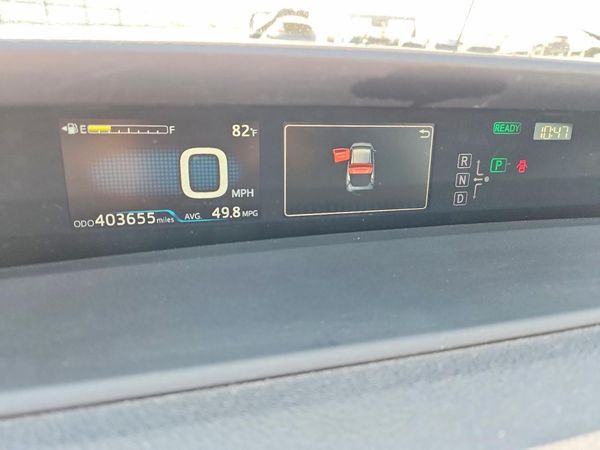 2016 TOYOTA PRIUS