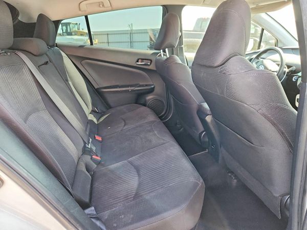 2016 TOYOTA PRIUS