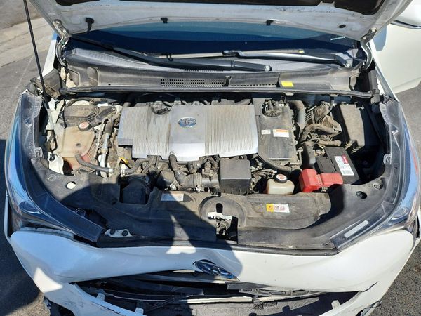 2016 TOYOTA PRIUS