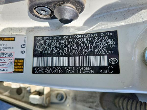 2016 TOYOTA PRIUS