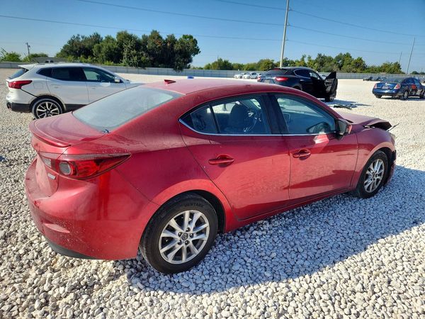 2015 MAZDA 3