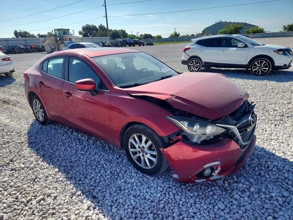 2015 MAZDA 3