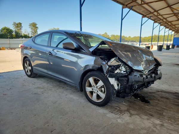 2013 HYUNDAI ELANTRA