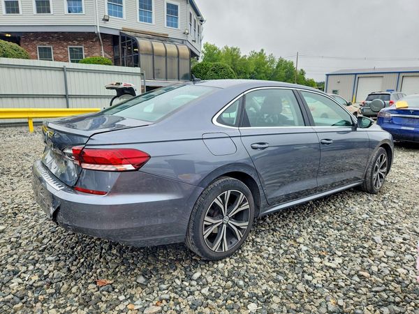 2022 VOLKSWAGEN PASSAT