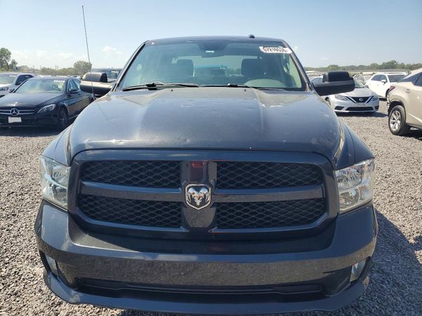 2018 RAM 1500 ST