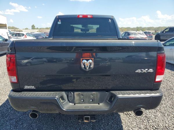 2018 RAM 1500 ST