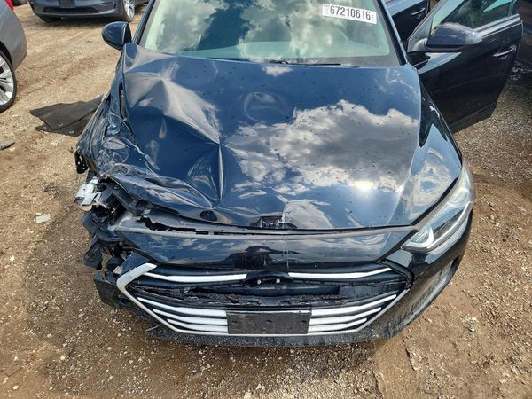 2017 HYUNDAI ELANTRA