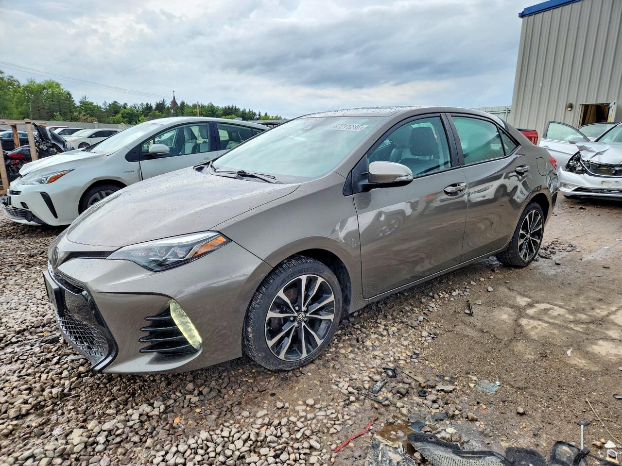 2017 TOYOTA COROLLA