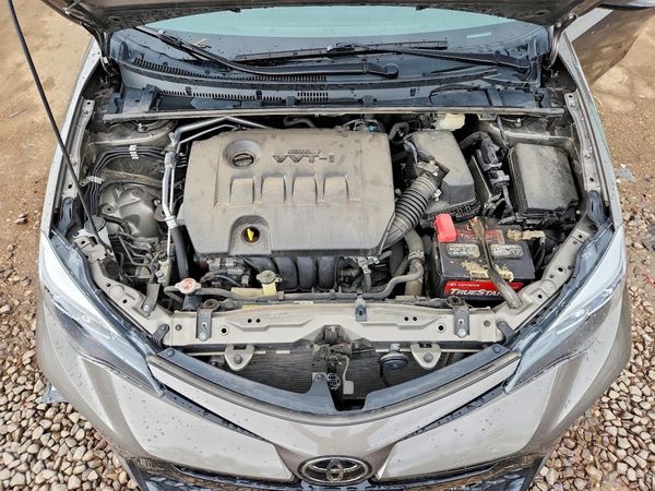 2017 TOYOTA COROLLA