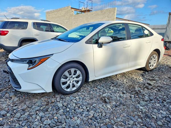2024 TOYOTA COROLLA