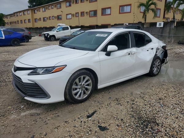 2022 TOYOTA CAMRY LE
