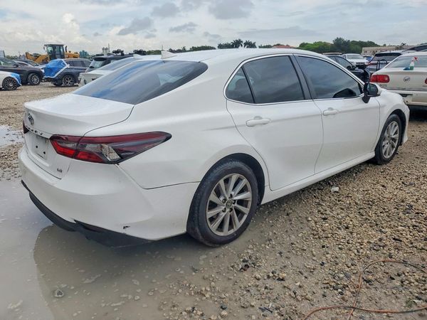 2022 TOYOTA CAMRY LE