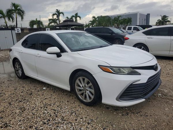 2022 TOYOTA CAMRY LE