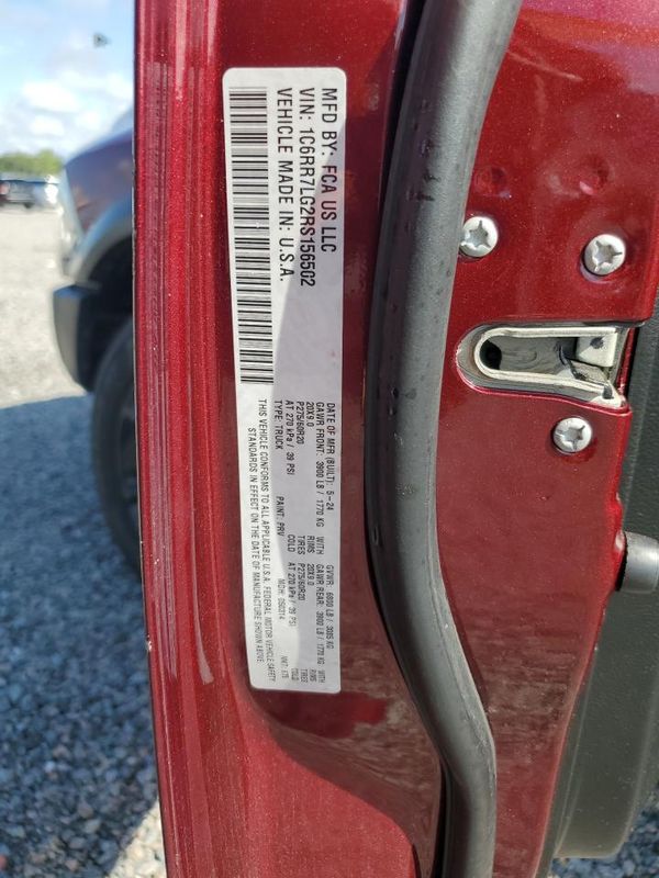 2024 RAM 1500 CLASSIC