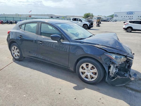 2015 MAZDA 3