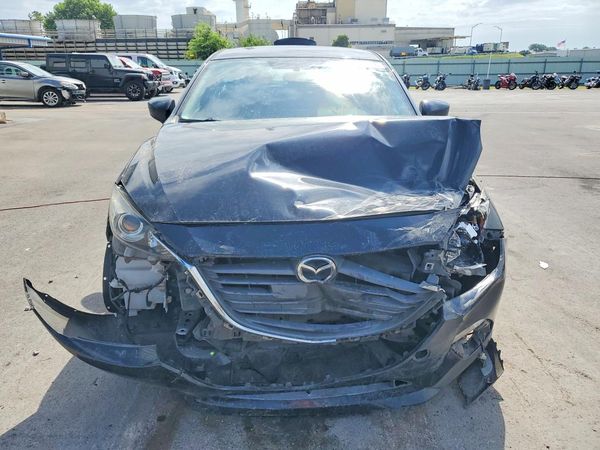 2015 MAZDA 3