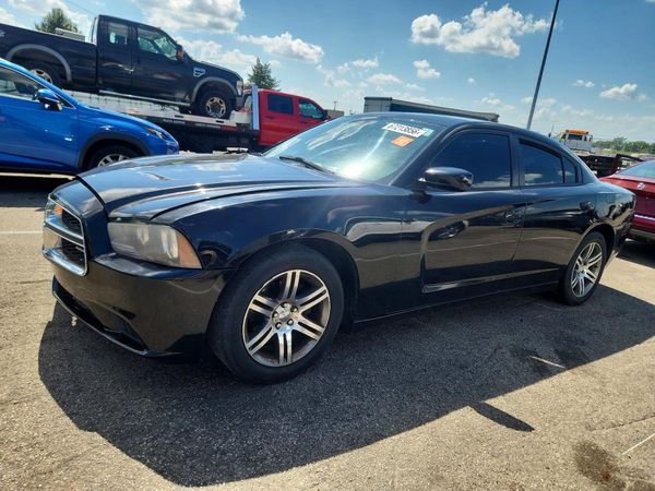 2013 DODGE CHARGER SE