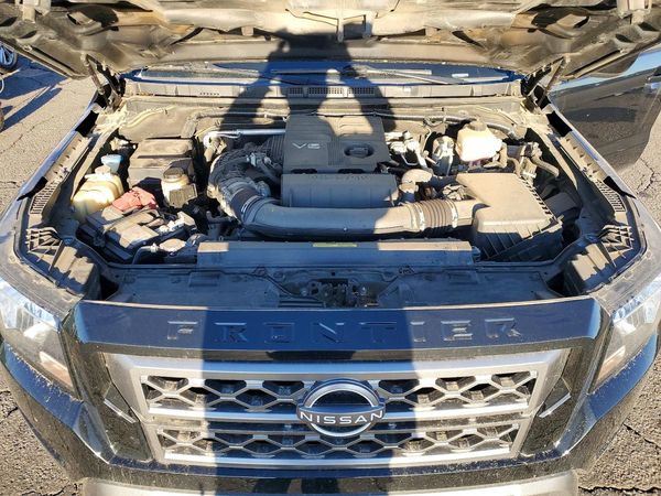 2022 NISSAN FRONTIER Crew Cab