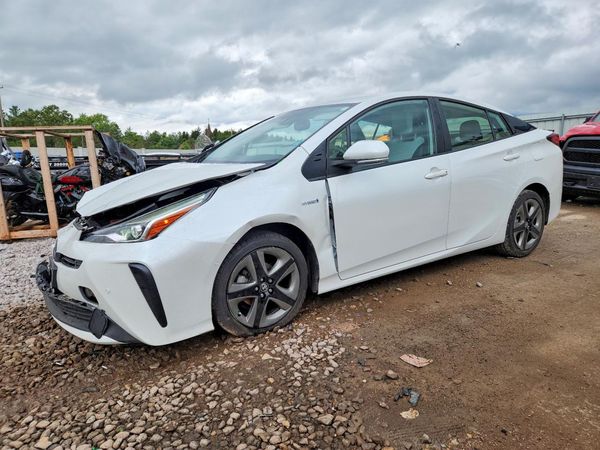 2021 TOYOTA PRIUS