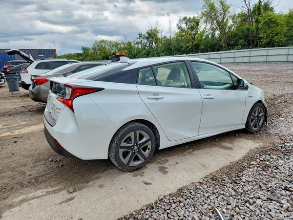 2021 TOYOTA PRIUS