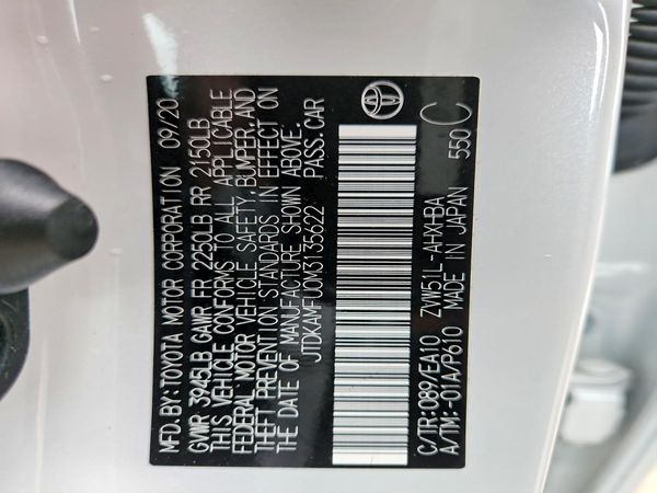2021 TOYOTA PRIUS