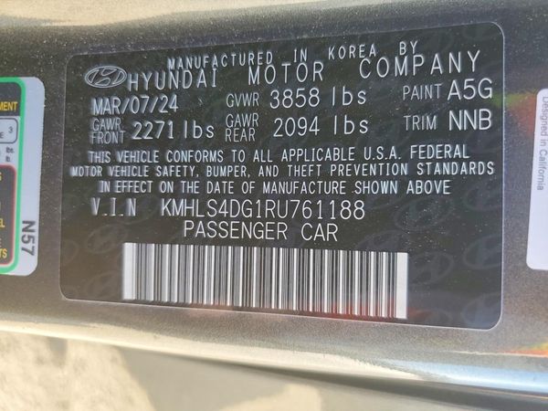 2024 HYUNDAI ELANTRA