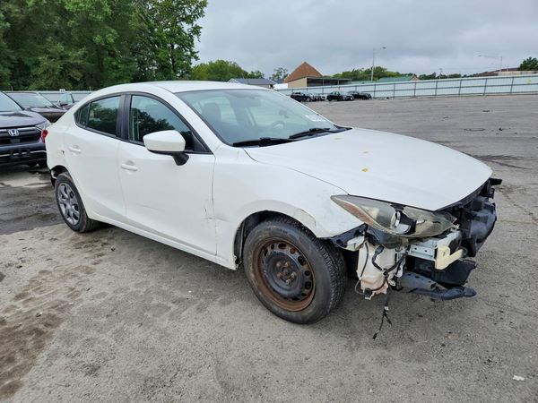 2014 MAZDA 3