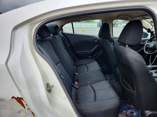 2014 MAZDA 3