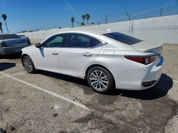 2022 LEXUS ES 300H