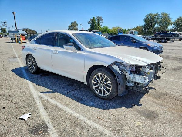 2022 LEXUS ES 300H