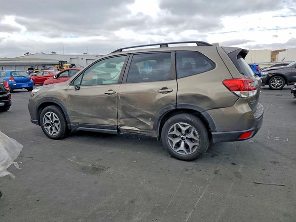 2021 SUBARU FORESTER Premium