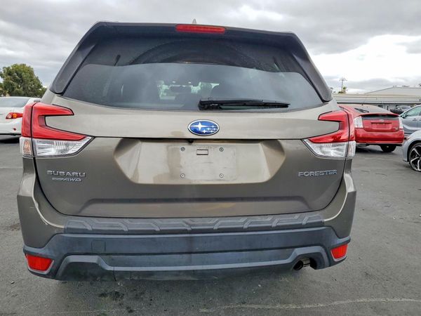 2021 SUBARU FORESTER Premium