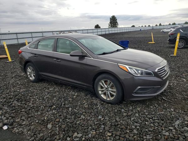 2017 HYUNDAI SONATA SE, Eco — Passenger 3/4