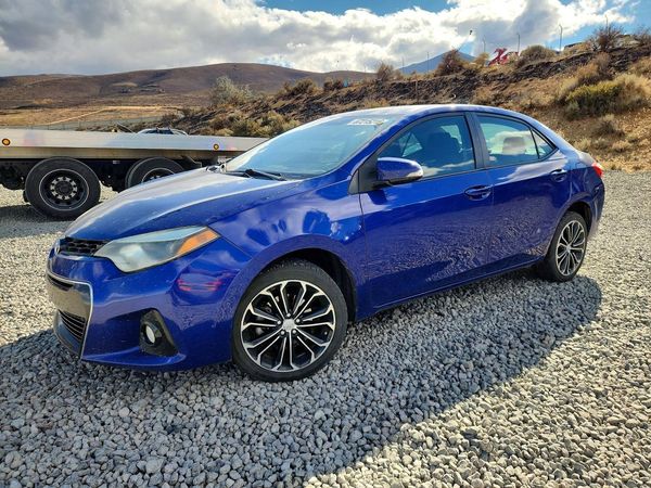 2015 TOYOTA COROLLA
