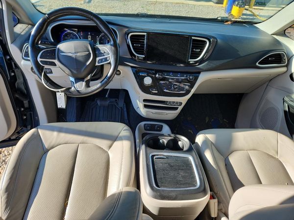 2021 CHRYSLER PACIFICA