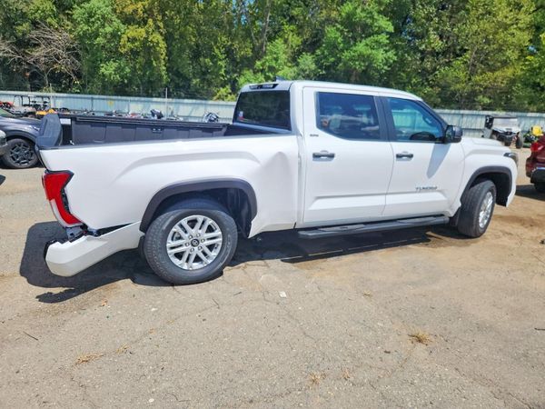 2026 TOYOTA TUNDRA SR5 — PSRA