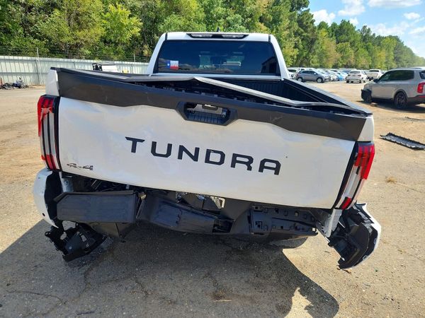2026 TOYOTA TUNDRA SR5 — DIRR