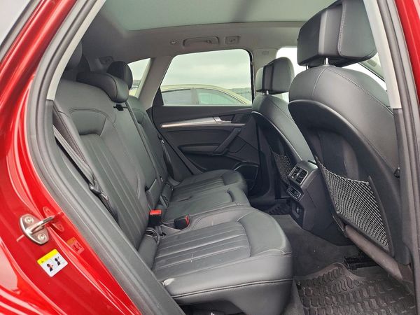 2019 AUDI Q5 quattro Prestige