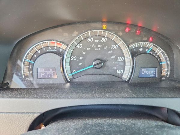2012 TOYOTA CAMRY