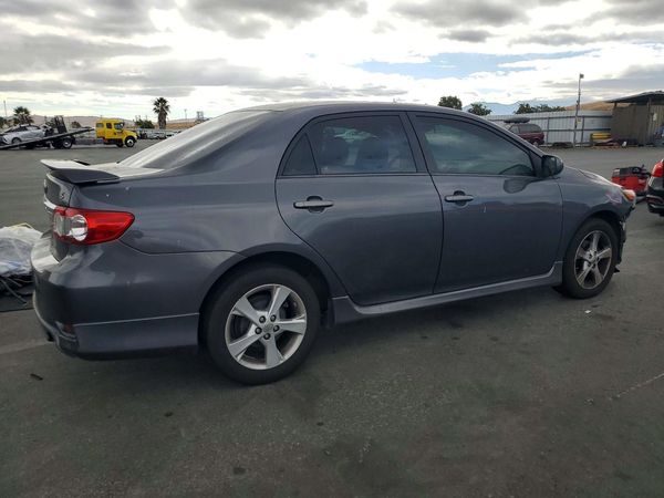 2012 TOYOTA COROLLA