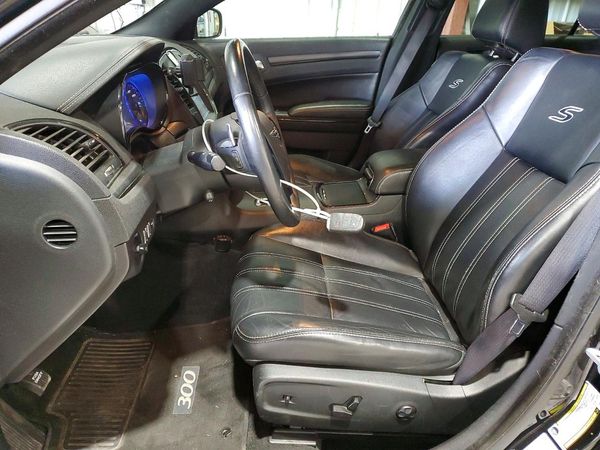 2013 CHRYSLER 300