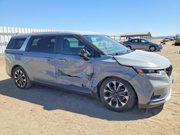 2024 KIA CARNIVAL