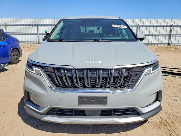 2024 KIA CARNIVAL