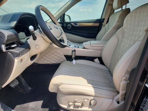 2023 GENESIS GV80