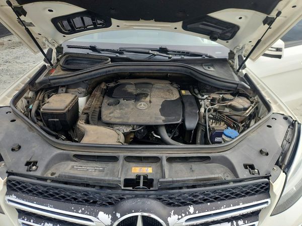 2017 MERCEDES-BENZ GLE GLE350 — Engine bay