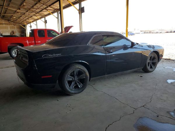 2016 DODGE CHALLENGER SXT
