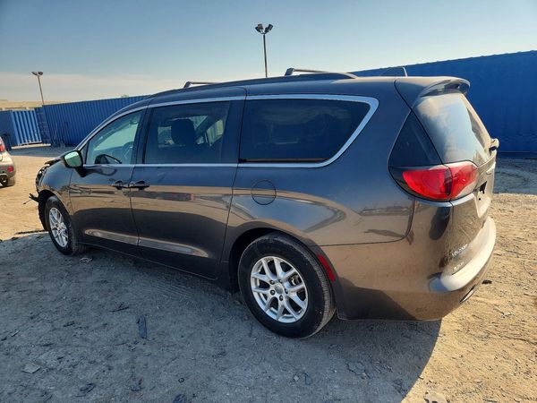 2020 CHRYSLER VOYAGER