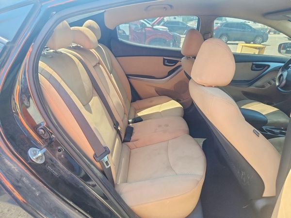2013 HYUNDAI ELANTRA