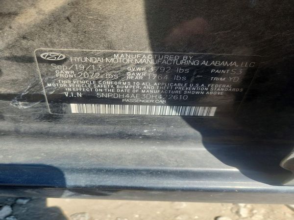 2013 HYUNDAI ELANTRA